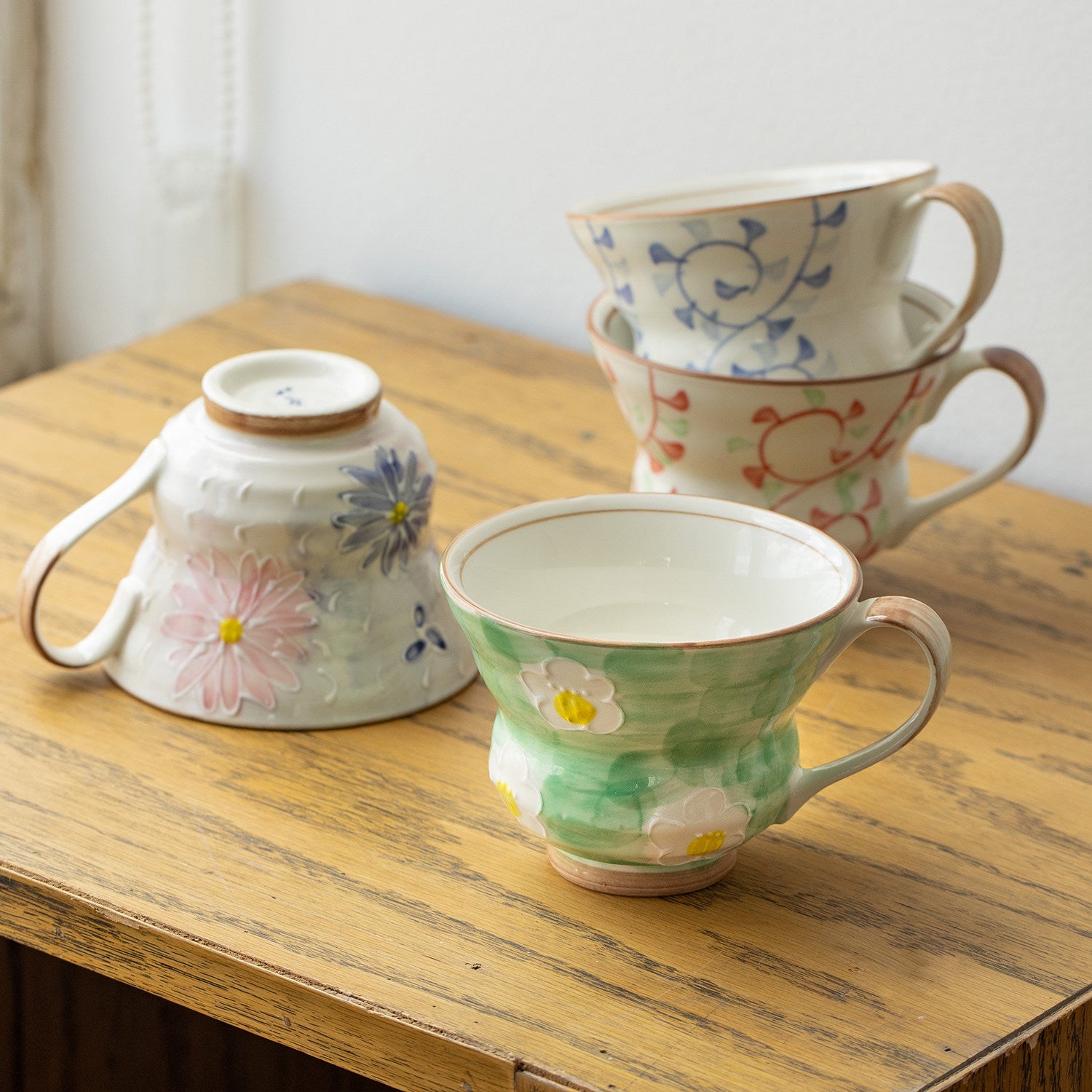 Japanese Mino Ware Ceramic Mug | Hand-Painted Floral Design | 250ml Coffee Tea Cup