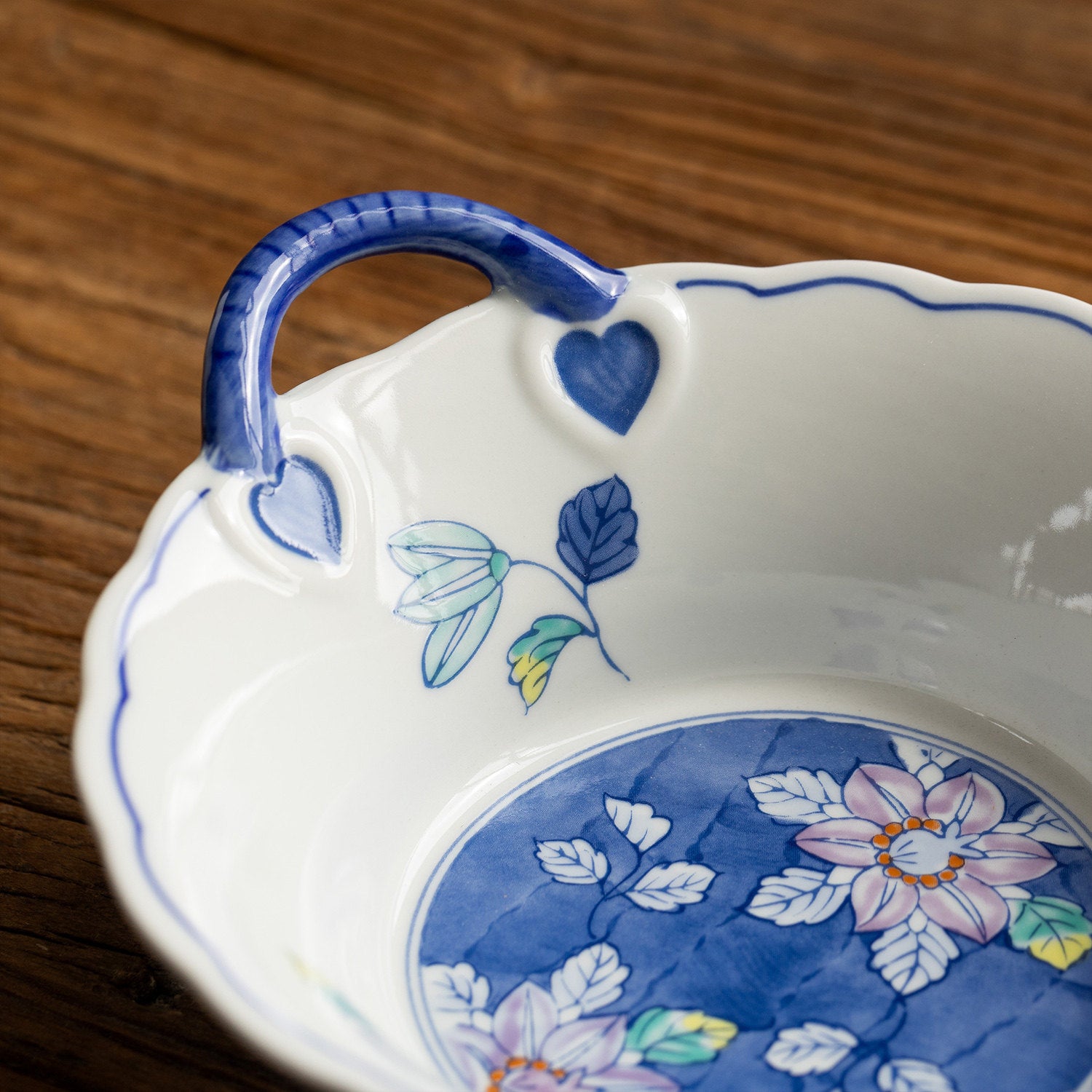 Japanese Arita Ware Ceramic Double-Eared Bowl | Hand-Painted Blue & White Floral Glaze | 16x20x5cm
